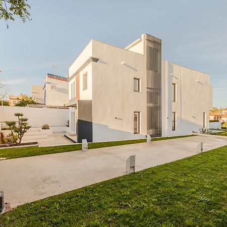 Villa Con Piscina Privada Gelves Екстериор снимка
