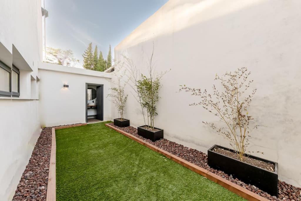 Villa Con Piscina Privada Gelves Екстериор снимка