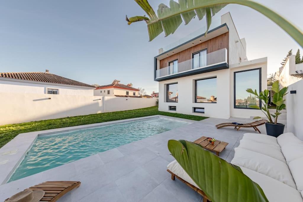 Villa Con Piscina Privada Gelves Екстериор снимка